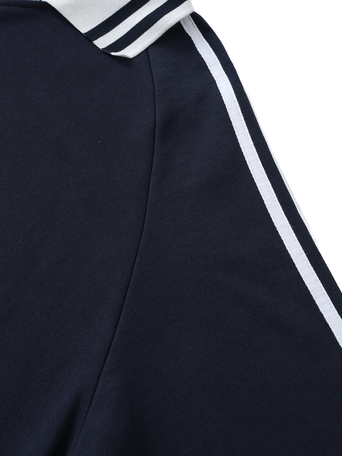 Raglan sleeve with contrast stripes
